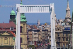 Ungarn, Budapest, Elisabethbrücke mit Blick in die Pester Innenstadt