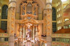 Dresden, Frauenkirche, Altar und Orgel