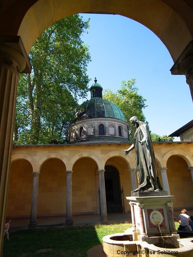 Potsdam, Park Sanssouci, Friedenskirche, Christusstatue
