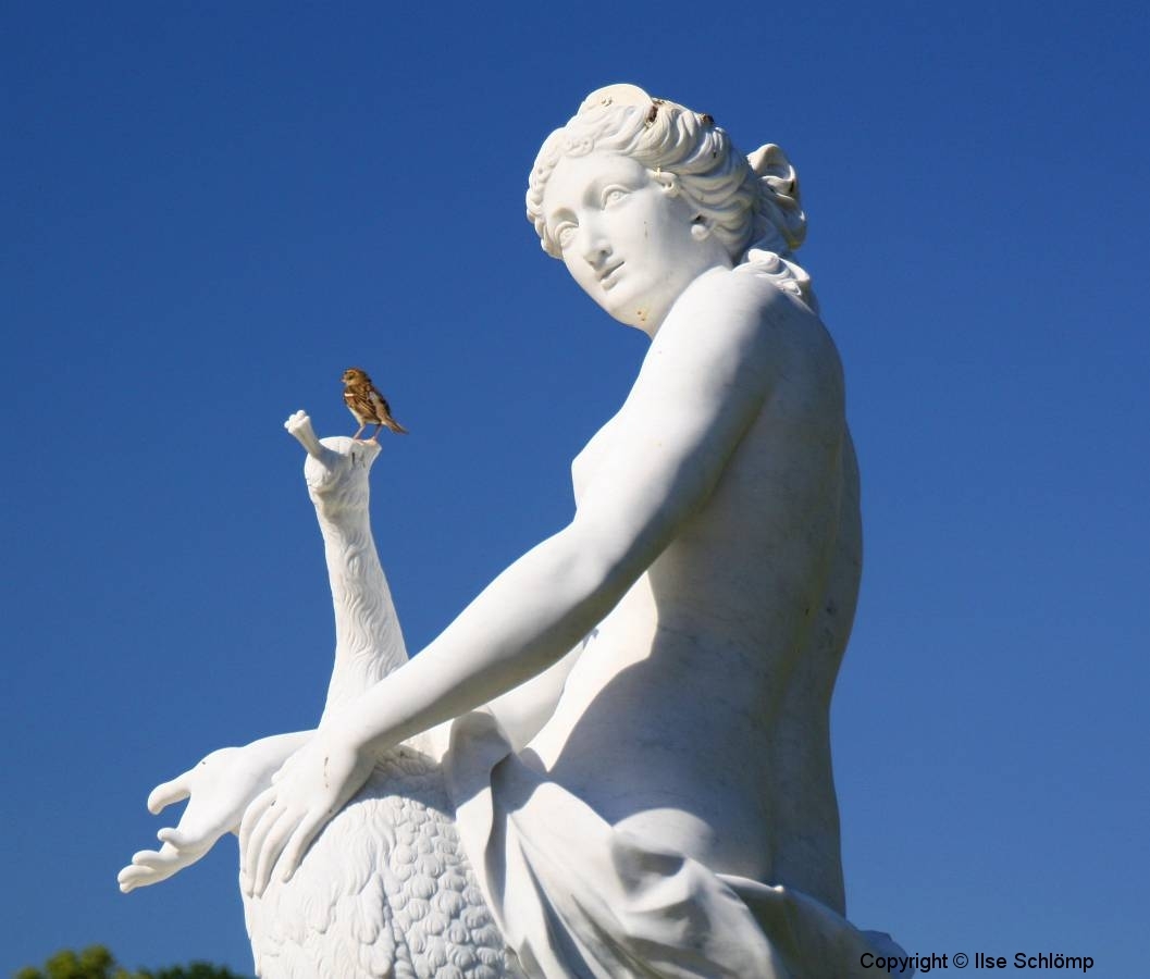 Potsdam, Schloss Sanssouci, Skulptur Juno mit Pfau