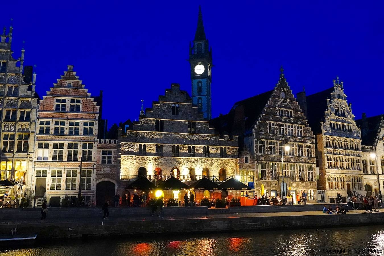 Belgien, Gent, Graslei bei Nacht