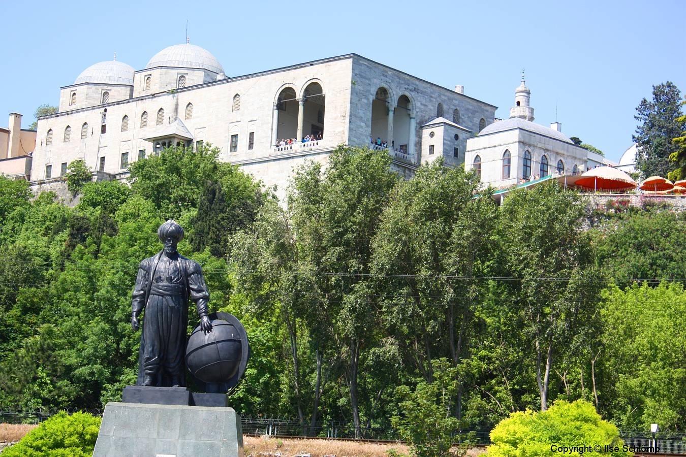 Istanbul, Denkmal Admiral Piri Reis unterhalb des Topkapi-Palastes