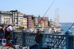 Istanbul, Angler auf der Galatabrücke