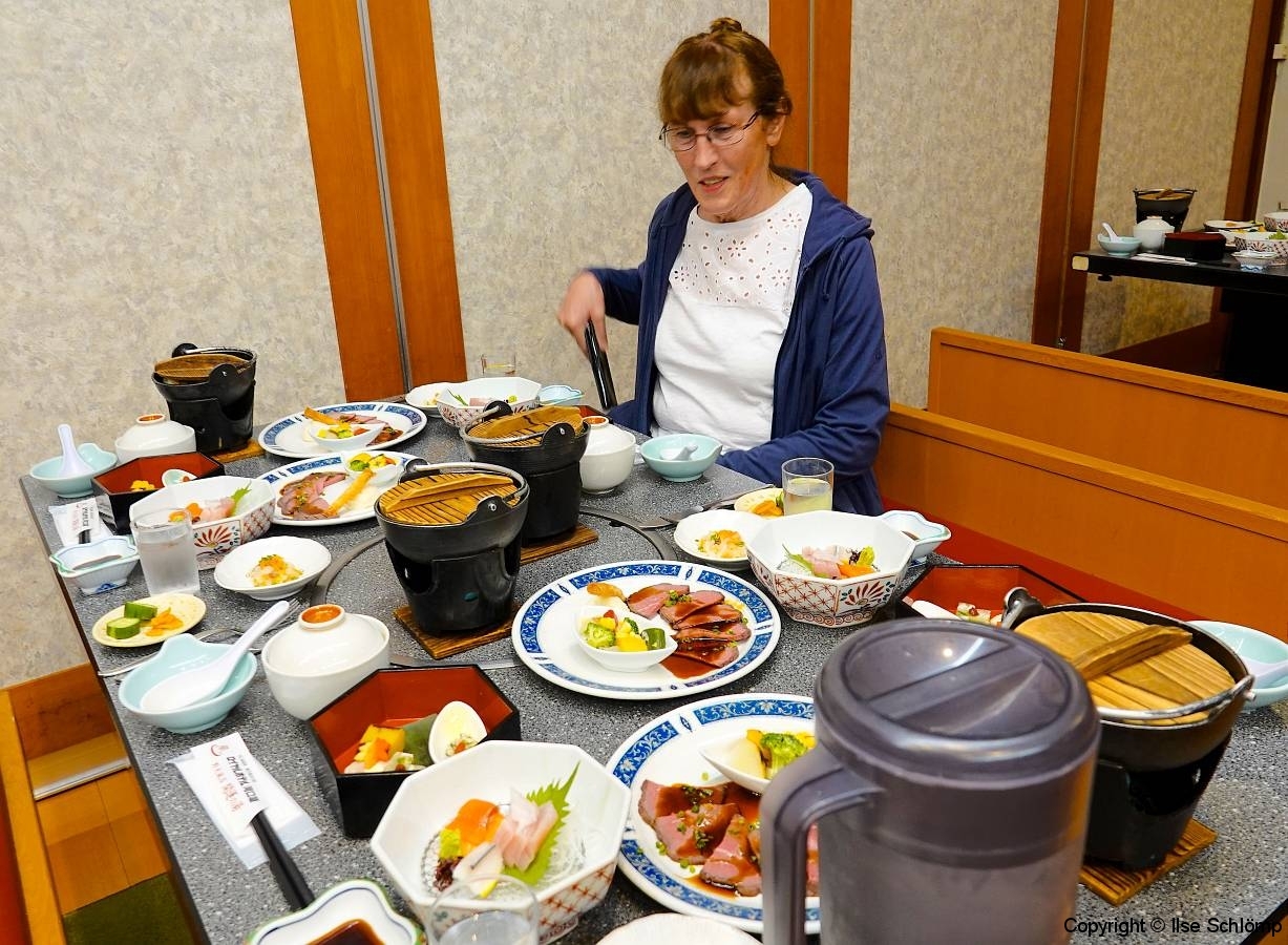 Japan, Kawaguchiko, Unser Abendessen im Ryokan