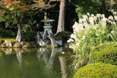 Japan, Kanazawa, Kenroku-en Garten, Kotoji-Laterne, Kasumi-Teich