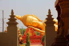 Laos, Vientiane, Wat That Luang, Liegender Buddha