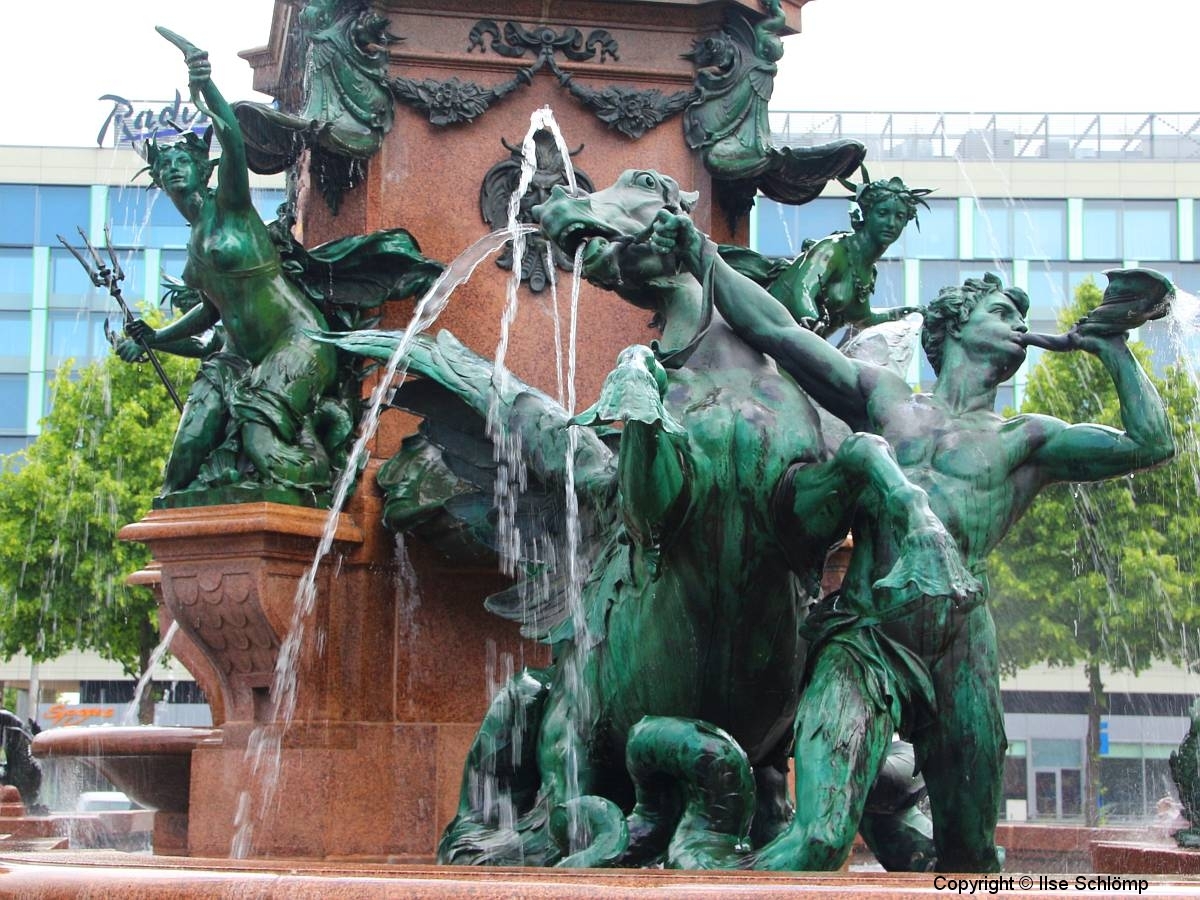 Leipzig, Mendebrunnen, Allegorie auf das Wasser