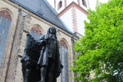 Leipzig, Statue von Johann Sebastian Bach vor der Thomaskirche