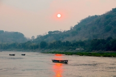 Laos, Luang Prabang, Sonnenuntergang am Mekong