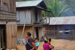 Laos, Am Nam Ou Fluss, Volksgruppe Phou Tai