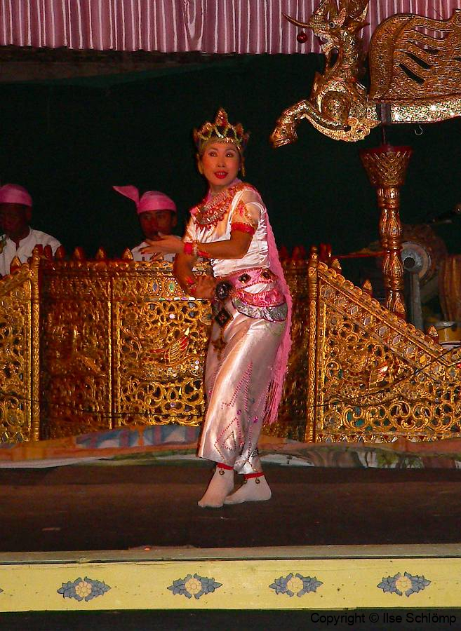 Myanmar, Bagan, Sithu, Birmanisches Tanz- und Marionettentheater