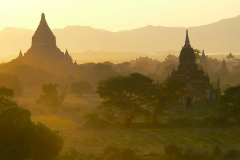 Myanmar, Bagan, Abendstimmung von der Shwesandaw Pagode