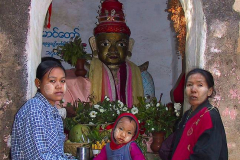 Myanmar, Bagan, Tharabha Tor, Schutzgeist Statue