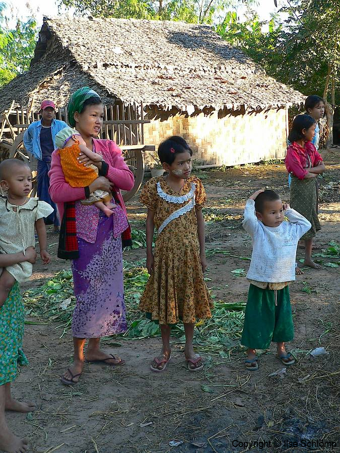 Myanmar, Sri Ksetra, Besuch eines Dorfes