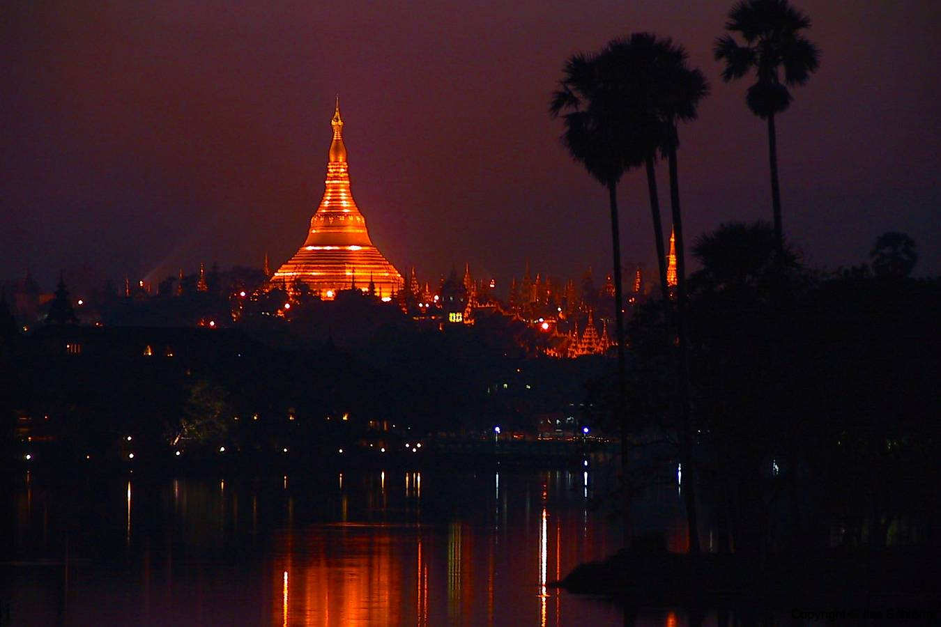 Myanmar, Yangon, Shwedagon Pagode bei Nacht