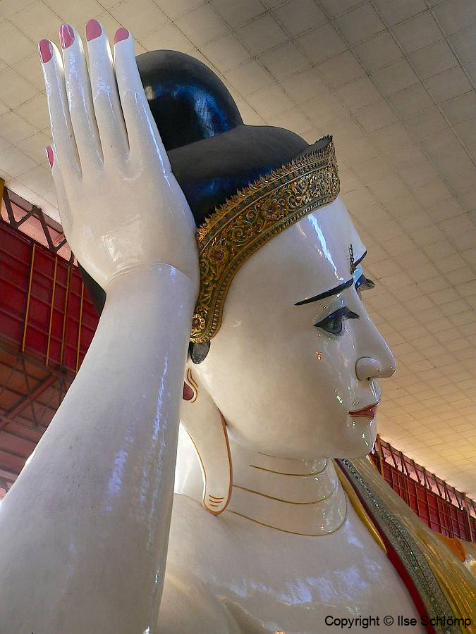Myanmar, Yangon, Kyaukthatgyi Pagode, Liegender Buddha