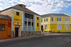 Namibia, Lüderitz, Turnhalle