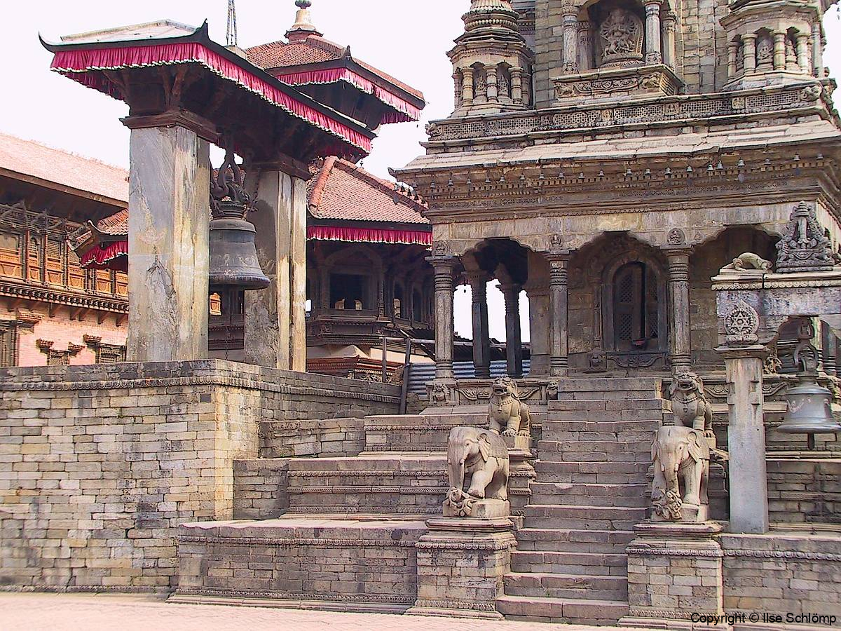 Nepal, Bhaktapur, Durbar Square, Vatsala Devi und Taleju Glocke