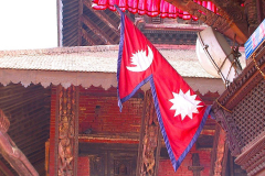 Nepal, Bhaktapur, Durbar Square, Flagge von Nepal