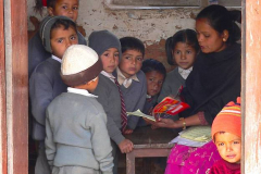 Nepal, Umgebung Pokhara, Besuch einer Schule