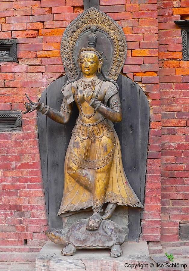 Nepal, Patan, Durbar Square, Statue der Flussgöttin Ganga