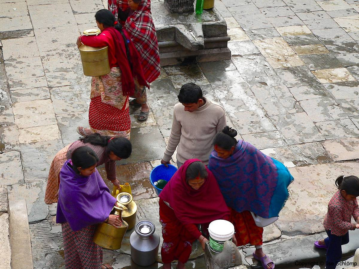 Nepal, Patan, Durbar Square, Öffentlicher Brunnenplatz