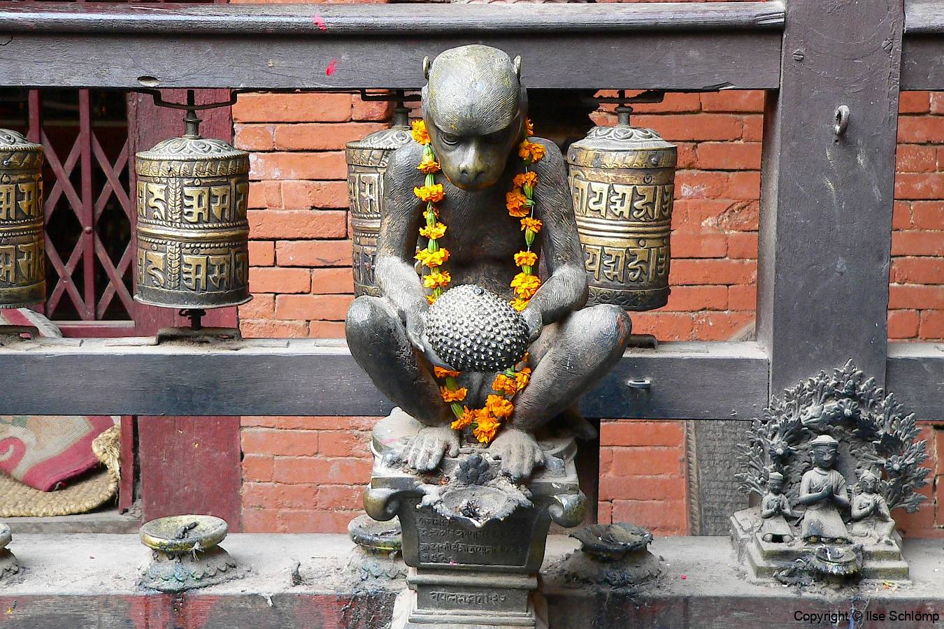 Nepal, Patan, Goldener Tempel, Skulptur Affengott Hanuman
