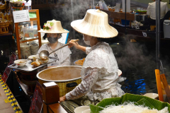 Thailand-Bangkok-Sook-Siam-Schwimmender-Markt