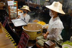 Thailand-Bangkok-Sook-Siam-Schwimmender-Markt