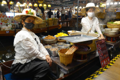 Thailand-Bangkok-Sook-Siam-Schwimmender-Markt