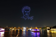 Thailand-Bangkok-Vijit-Chao-Phraya-2025-Festival-Drohnen-Show-Königin-Sirikit