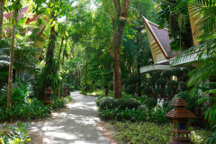Thailand-Koh-Chang-Santhiya-Tree-Resort-Gartenansicht