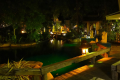 Thailand-Koh-Chang-Santhiya-Tree-Resort-Poolvillen-Nachtansicht