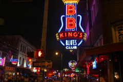 USA, Tennessee, Memphis, Beale Street bei Nacht