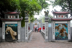 Vietnam, Hanoi, Hoan Kiem See, Eingang zum Jadebergtempel