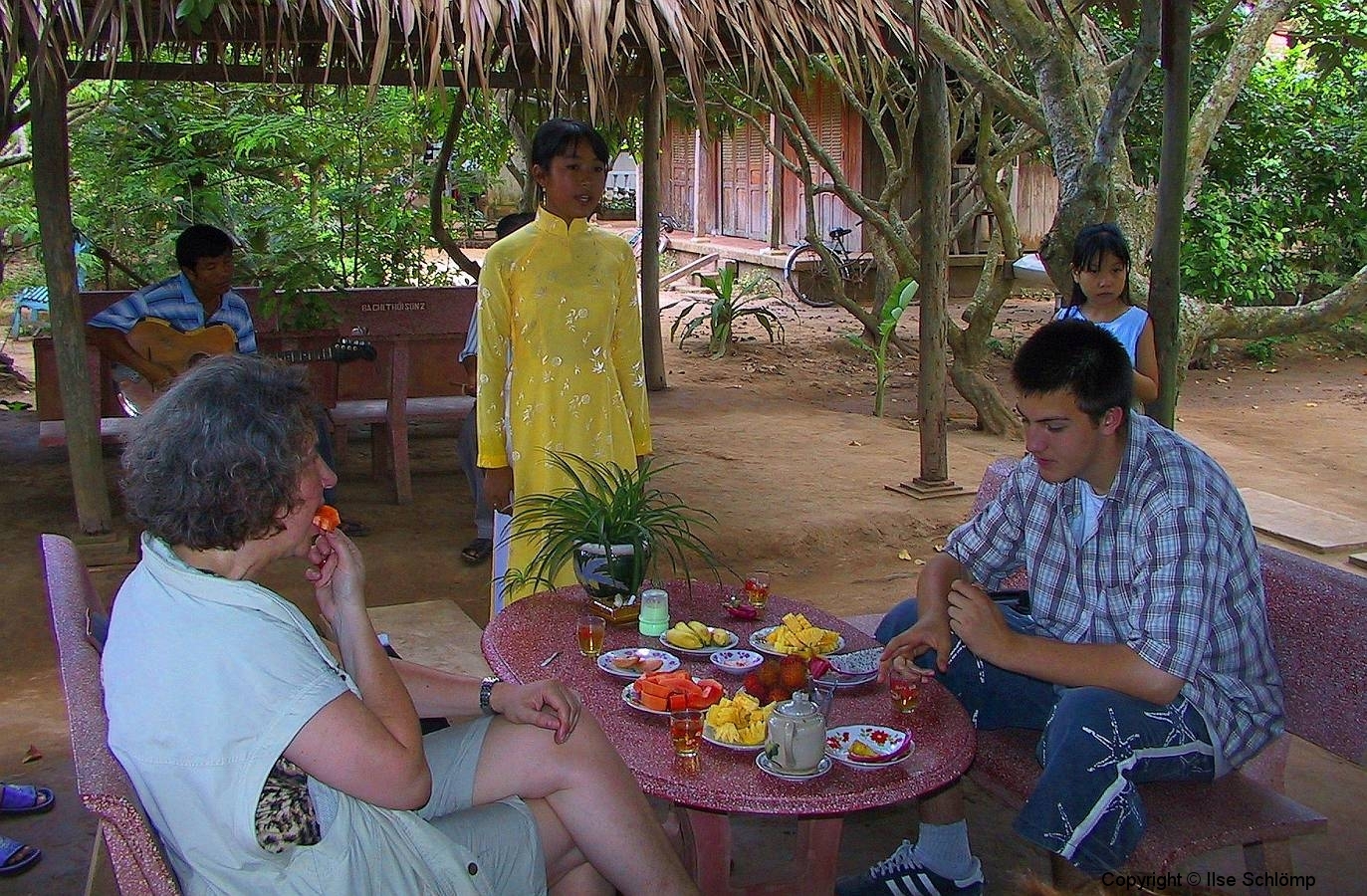 Mekong-Delta, Wir lassen uns die Früchte schmecken